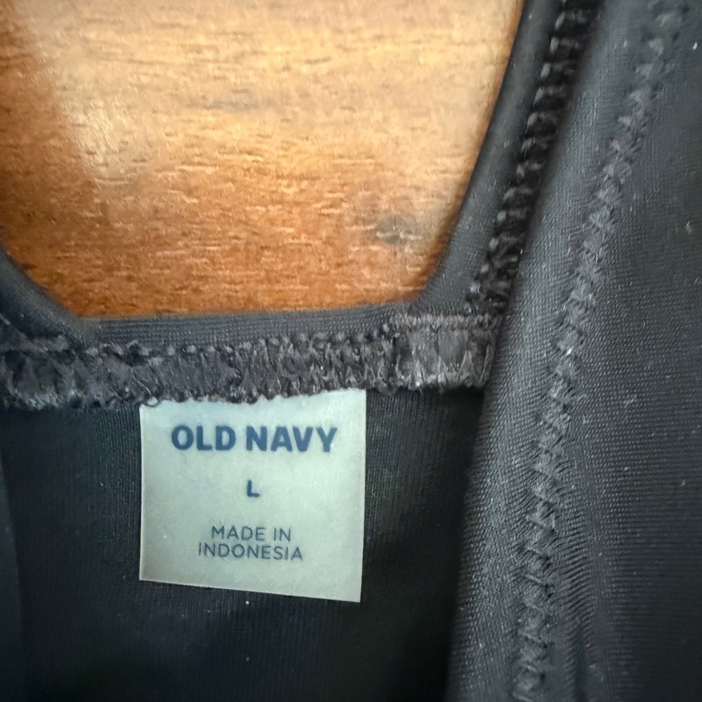 Old Navy Black Plunge‎ Bikini Top Womens Large V-Neck Wide Strap Swim Top L - Picture 2 of 6